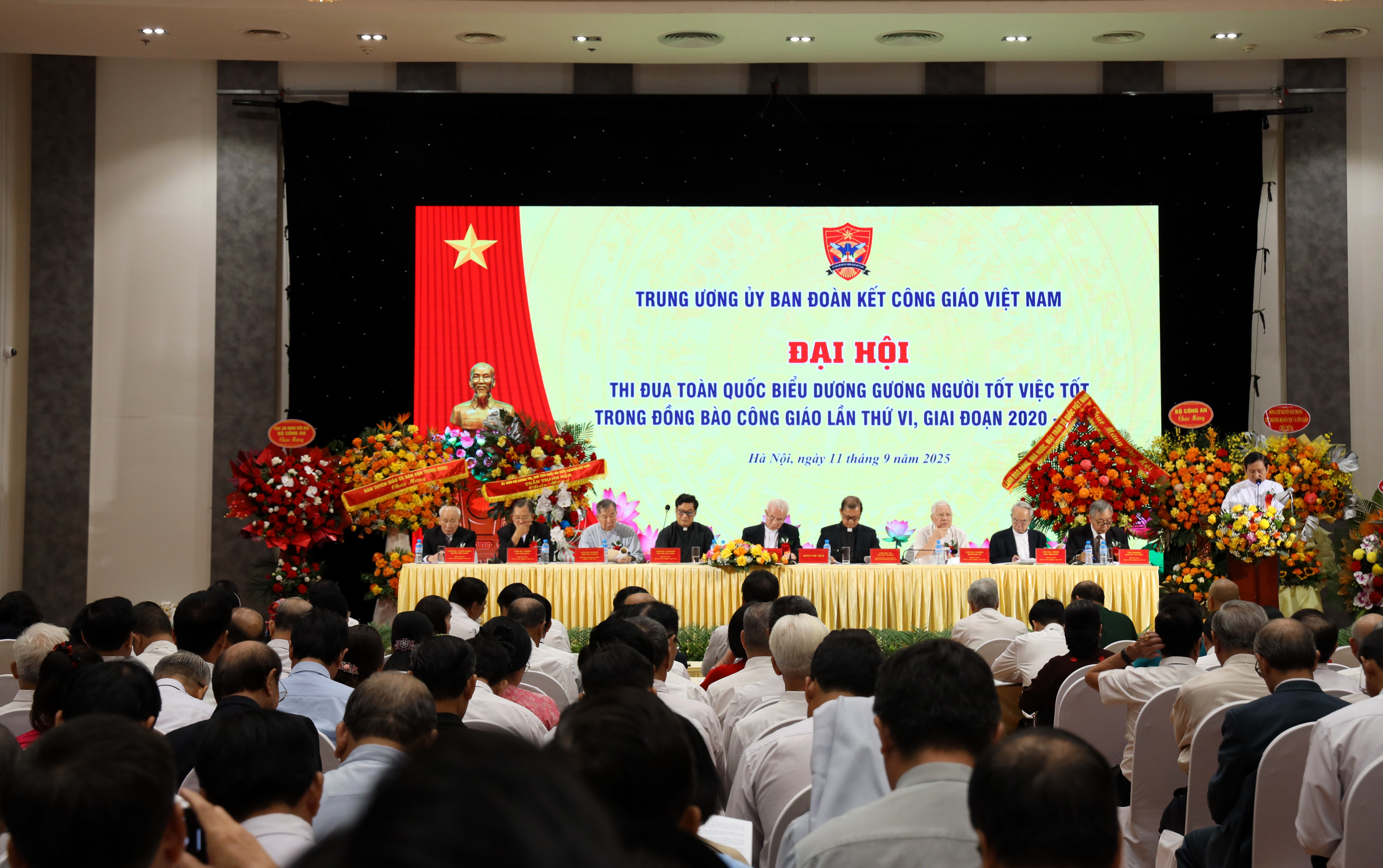 Toàn cảnh Đại hội thi đua người tốt, việc tốt trong đồng bào Công giáo giai đoạn 2020-2025